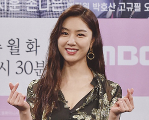 서지혜 '달달한 여신의 손하트'