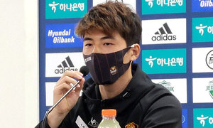 기성용 "PD수첩 폭로 편향적…증거 공개하라"