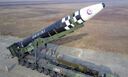 北, 이동식 ICBM 발사차량에 ‘훈장’ 수여…미사일 운용성 향상 ‘과시’