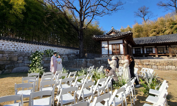 “북서울꿈의숲·한강공원서 결혼식 올려요”