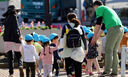 “고교생까지 아동수당 준다”… 일본, 저출산 대책에 연 35조 투입