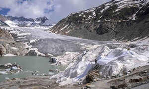 녹아내리는 스위스 빙하…실종 산악인 유해 발견