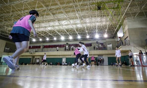 [단독] 법 개정 무색…여학생들 여전히 '운동장 소외'