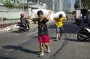 필리핀 ‘체감온도 48도’ 폭염… 학교 7000곳 수업 중단