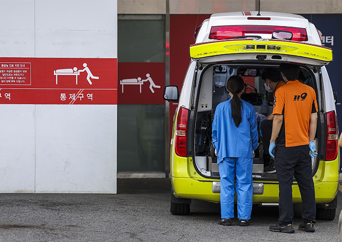 의료공백 장기화에 응급실도 ‘파행’<br>필수 의료마저 ‘비상등’