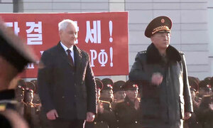 '방북' 러 국방 "군사협력 빠르게 확대"