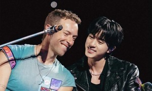 BTS 진, 콜드플레이 공연 깜짝 등장