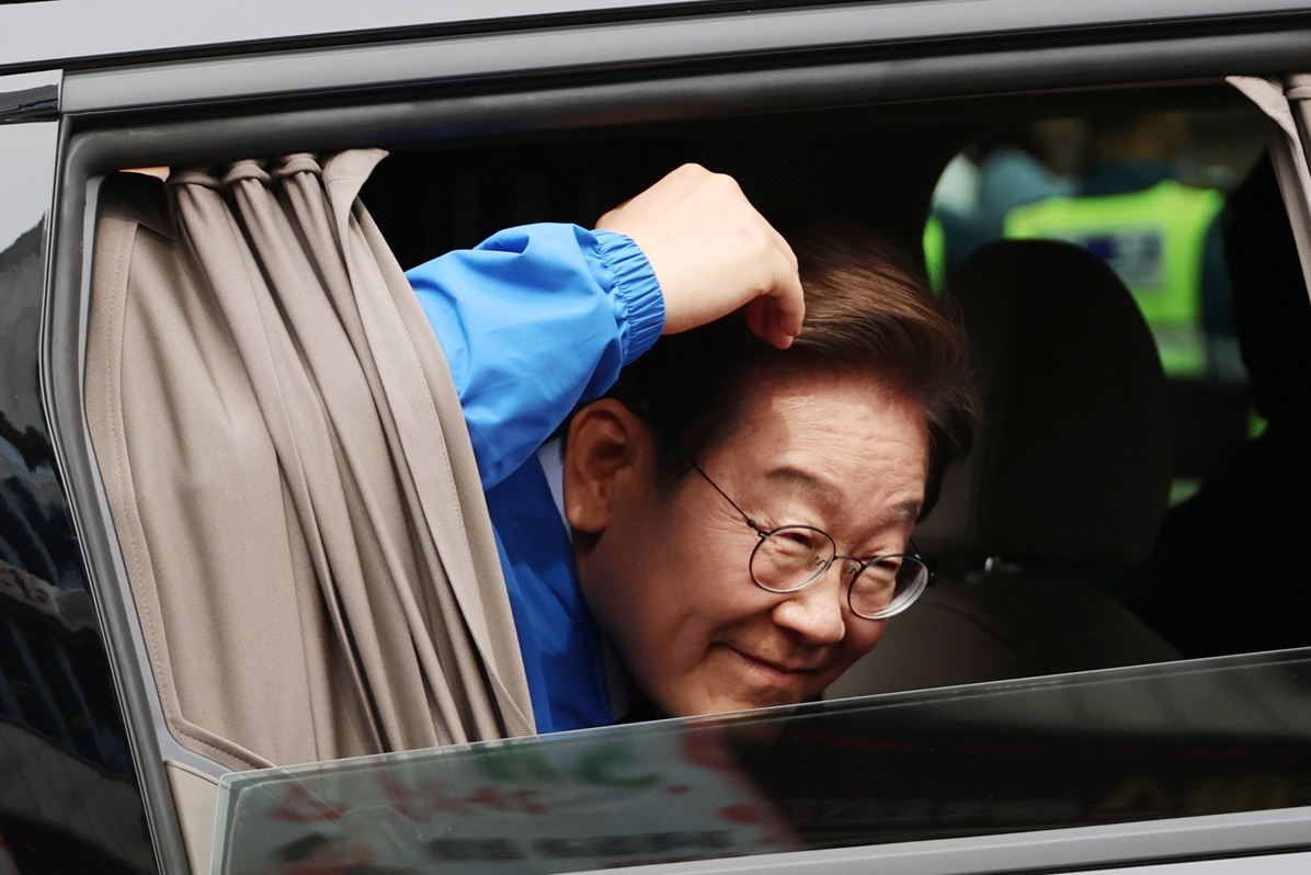 이재명, 홍준표 세력 끌어안고 외연 확장
