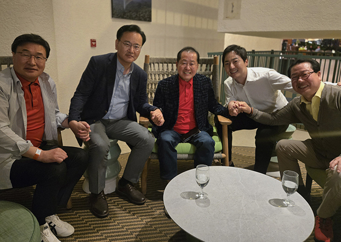 "민주 손잡을 일 없다고 밝혀"<br>홍준표 찾아가 국힘 특사단