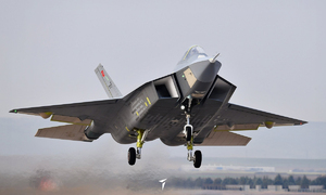 KF-21 함께 만든 인니, 최대 변수로