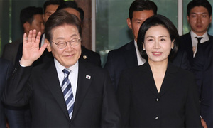 李 대통령, 장남 결혼식 '소년공 친구' 초대