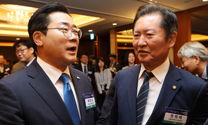 정청래 "난 인파이터"…박찬대 "與엔 아웃복서 더 필요"