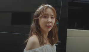 신지, ♥문원과 결혼 앞두고 ‘아찔’ 교통사고...14년 탄 포르쉐도 박살
