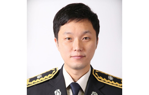 “집집마다 찾아가 화재경보기 설치… 개미마을 화재 비극 더는 없어야죠”