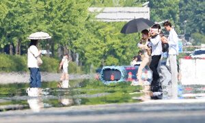 전국 대부분 지역 폭염특보…무더위 계속