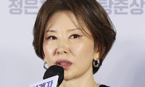 이미숙, ‘17살 연하男 스캔들’ 심경 밝혔다 “여자로서 매력있다고 위안”
