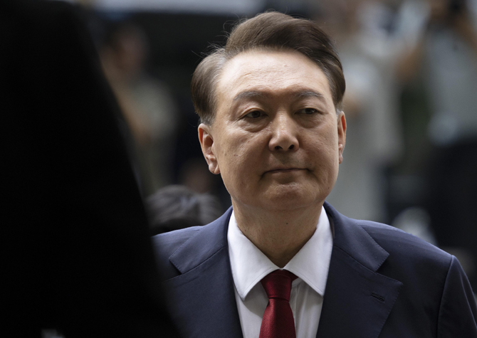내란특검, 尹 ‘구속조사 불응’에<BR>“14일 오후 2시 출석 요청”