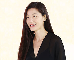 전지현 '우아한 등장'