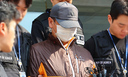 사제총기로 아들 살해한 父 검찰 송치…&${esc.h}34;후회하냐&${esc.h}34; 묻자