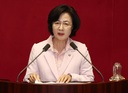 추미애 “尹, 체온 조절하려 수의 벗어? 변온 동물인가” 맹비난