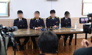 '순직 해경' 동료들 "함구 지시" 폭로…해경청장 사임
