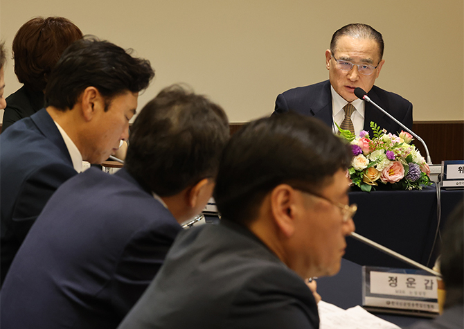 위성락 "김정은, APEC 참석 가능성 없어<br>트럼프 방한 기대"