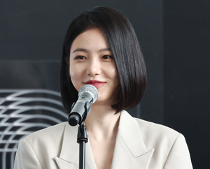 신예은 '단발 여신'