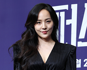 유진 '강렬한 눈빛'