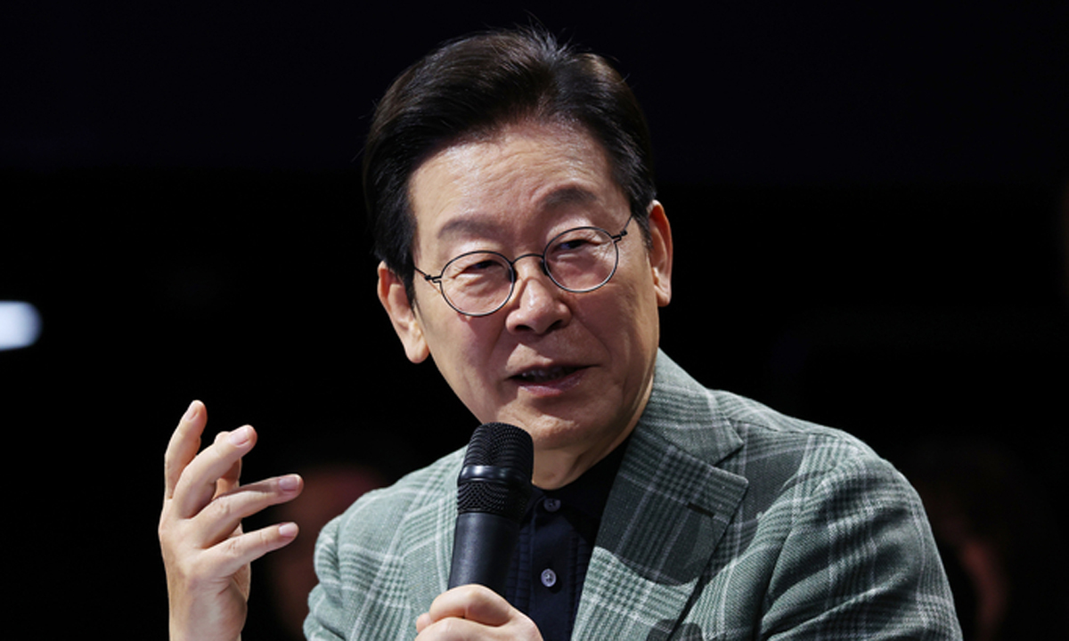 李대통령 &${esc.h}34;빚진 게 다 자영업자 잘못이 아니다&${esc.h}34;