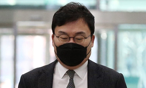 '이스타항공 손실 배임' 이상직, 항소심도 징역 2년