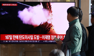 에이펙 앞두고…北, 탄도미사일 발사 '무력시위'
