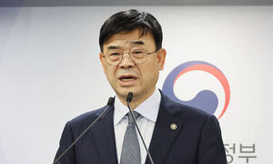 李, ‘갭투자 논란’ 이상경 차관 사표 수리