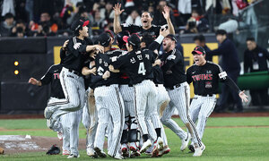 LG, 한국시리즈 우승… 2년 만에 통합우승 달성 