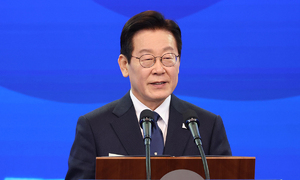 李대통령 “억지력·대화 함께해야 南北 평화”