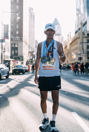션, 마라톤으로 인간 한계 초월…1년 만에 세계 7대 마라톤 완주 성공 