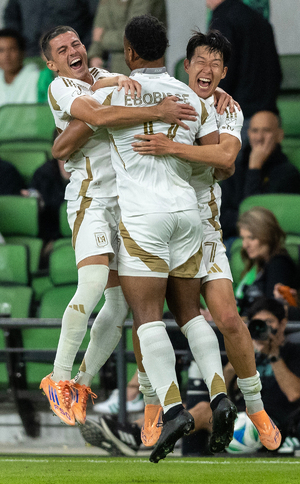 ‘흥부듀오’ 폭발… LAFC, PO 준결승행