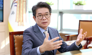 성동구청장 “市 권한 과도… 구 발전 위해 이양할 건 해야”