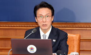 金총리 "헌법존중 TF 불가피한 조치…과하지도 덜하지도 않게"