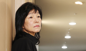 개정판 『외딴방』 신경숙 “열 손가락 움직여 물질을 만들어내야 했던 그들을 내 친구들이라 부른다” [김용출의 문학삼매경]