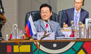 李대통령 "함께 잘 사는 길로 가야"