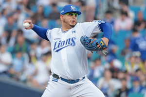 2년 연속 가을야구로 암흑기 벗어난 삼성, 2026시즌 투타 핵심 자원 붙잡았다…후라도 170만달러, 디아즈 160만달러에 재계약 완료