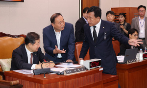 반도체법 '막판 조율'… 주52시간 예외 빠질 듯