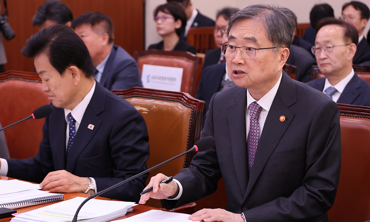 조현 &${esc.h}34;핵잠 도입, 역량 평가 먼저…이후 미국과 협상&${esc.h}34;