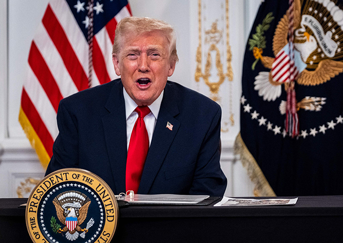 초강경 反이민책 꺼낸 트럼프<br>"제3세계 이주 영구중단"