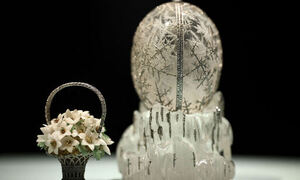 러 황실 보물 '파베르제 달걀', 역대 최고가 444억원에 판매