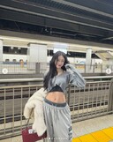 日 찾은 ITZY 채령·유나 근황 공개…&${esc.h}34;신칸센 타고 셀카&${esc.h}34;