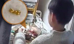 펜치로 뚝딱거리더니…엄마 금목걸이 잘라 친구들 준 아들