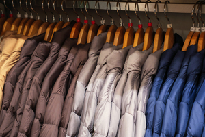 “비싸게 구스패딩 샀더니 오리털?”…24종 중 5종 기준 미달