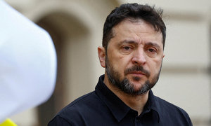 종전 논의 속 공세 이어가는 러시아 "우크라 사베르스크 점령"…젤렌스키 "영토문제 결정은 국민 몫"