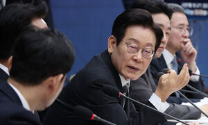 李대통령 생중계 업무보고 평가 상반…"신선한 충격" "낙인찍기"